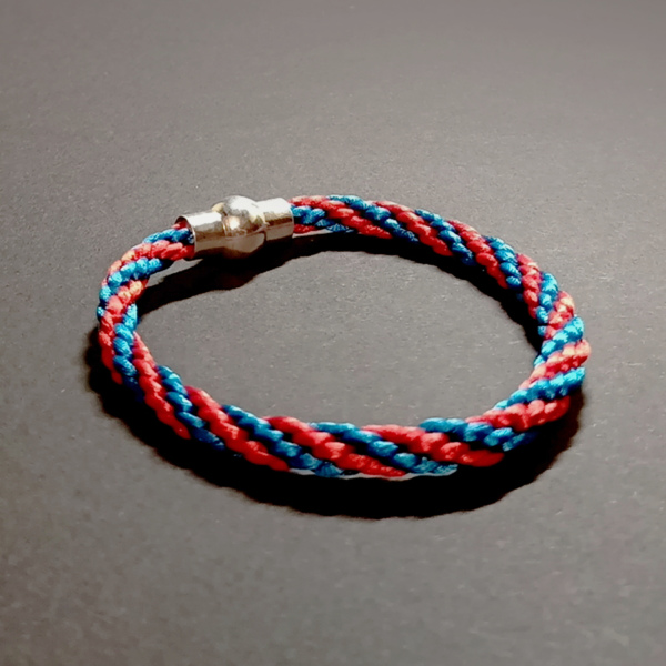 bransoletka sznurkowa czerwona niebieska sznurek jubilerski bransoletka zapięcie magnetyczne