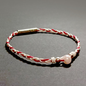 elegancka damska bransoletka skórzana - bransoletka biało czerwona z koralikami - rzemień skórzany