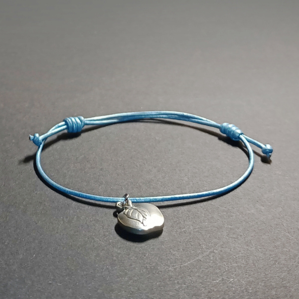 niebieska błękitna bransoletka damska skórzana z jabłuszkiem ze stali chirurgicznej - bransoletka regulowana - bransoletka dla alergików