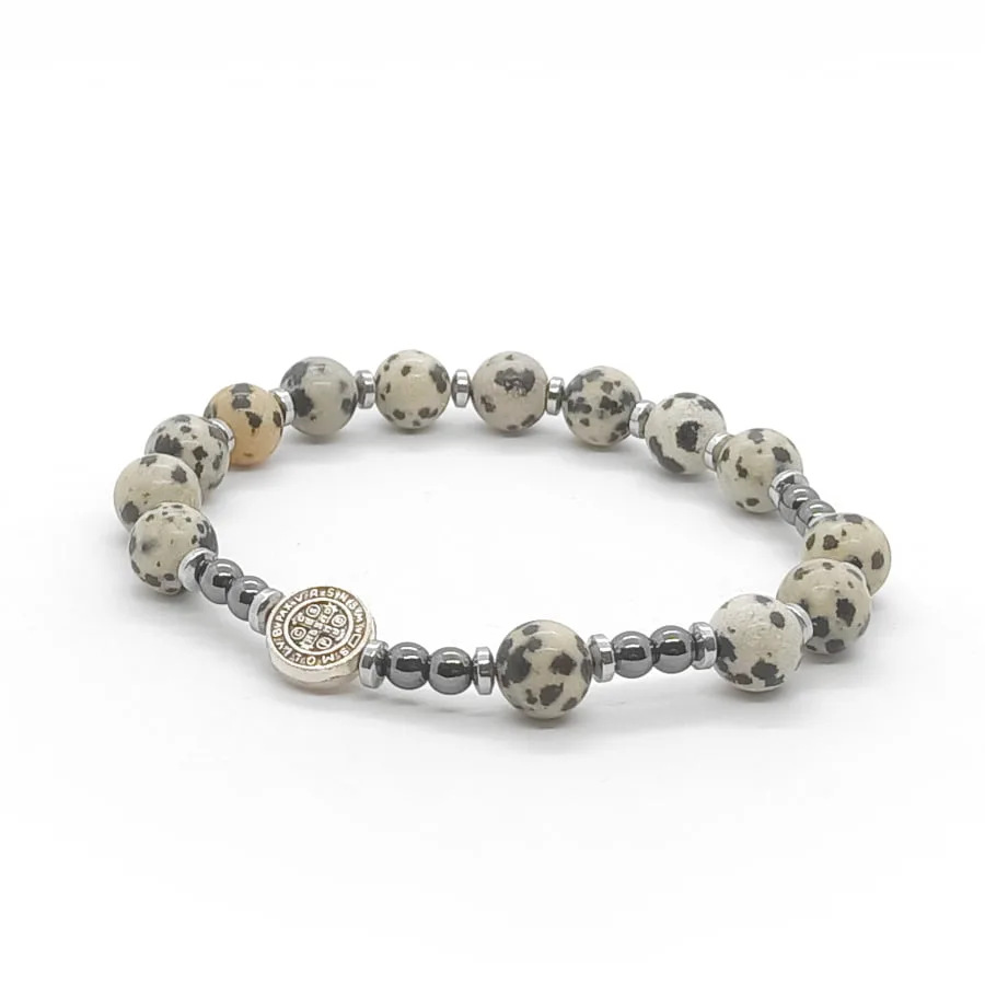 Bransoletka różaniec (dziesiątka) Krzyż św. Benedykta, Jaspis dalmatyński 18cm KAM111