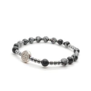 Bransoletka różaniec (10tka) Krzyż św. Benedykta, Obsydian śnieżny 15cm KAM1195